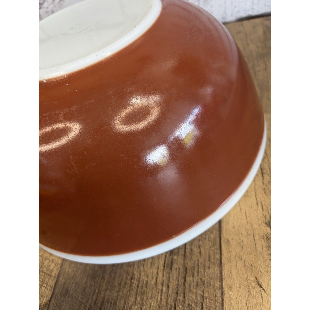 Pyrex Brown 4-Qt Mixing Bowl White Rim 404 Vintage - Picture 5 of 9